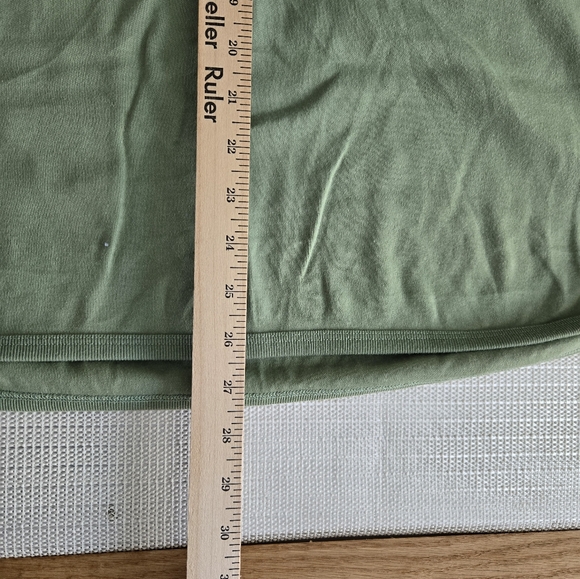 Only Necessities 7-0067-4 Women's 1X Sleeveless Green Tank Top 2 Button - Picture 9 of 10